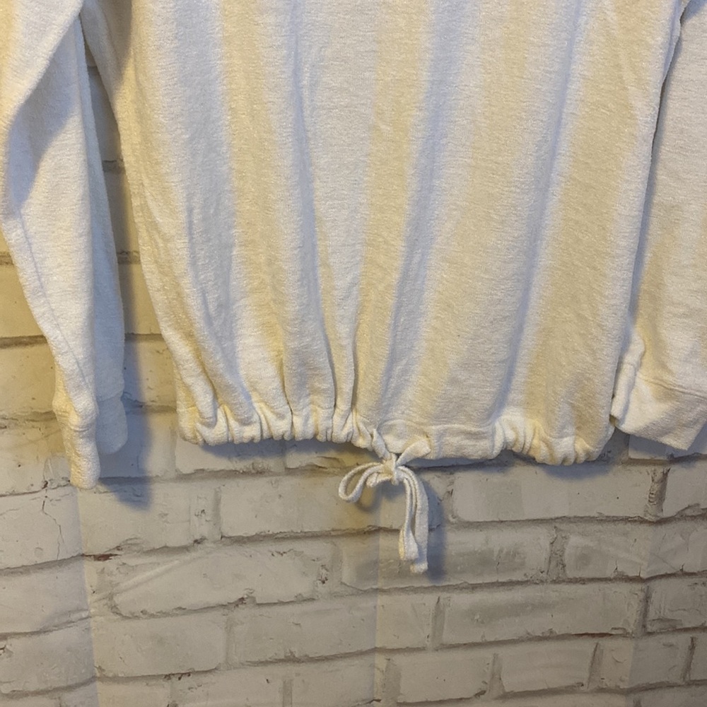 Three Dots Adjustable Draw String White Pull Over - image 3